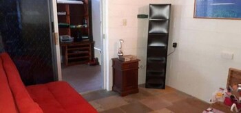 La Casa De Playa - Accommodation Gladstone 5