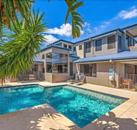 Gold Coast Stunning Waterfront Retreat by Hostrelax - Accommodation Gladstone