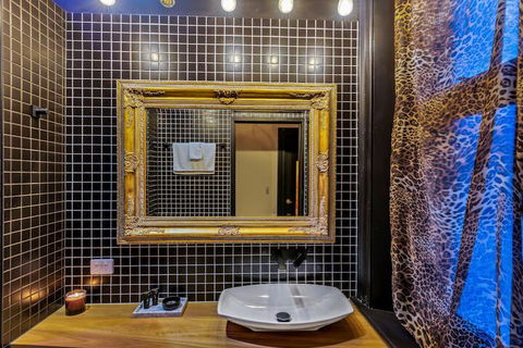 BANK192 - Accommodation Gladstone 6