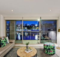 Absolute Sydney Harbour Front Luxury With Parking - Accommodation Gladstone