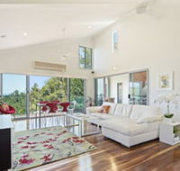 Mandalay Escape Serenity and Pool - Accommodation Gladstone