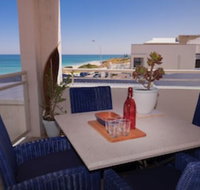 Cottesloe Blue Apartment - Accommodation Gladstone