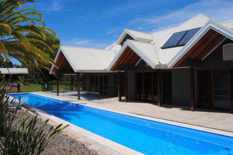 Colorado Beauty Nestled In The Heart Of Bonville - Accommodation Gladstone 6