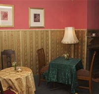 Amphitheatre Hotel B  B - Accommodation Gladstone