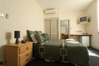Tommys - Accommodation Gladstone 0