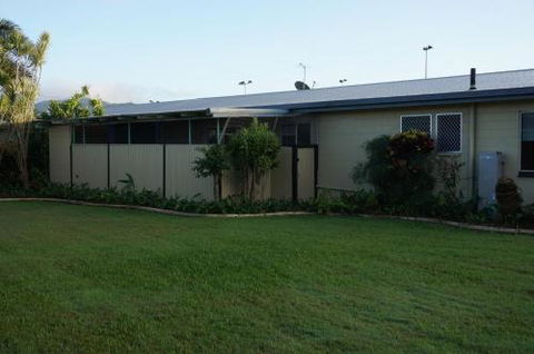 YAL Cairns A Motel That Makes A Difference - Accommodation Gladstone 1