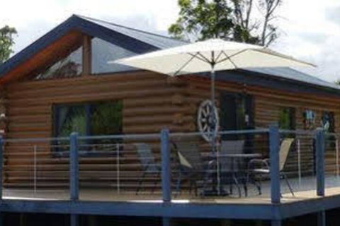 Windermere Cabins - Accommodation Gladstone 0