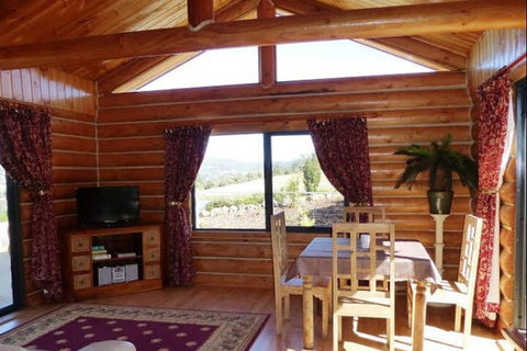 Windermere Cabins - Accommodation Gladstone 6