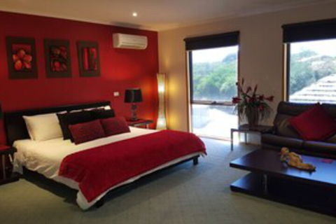 Venus Escapes Guesthouse - Accommodation Gladstone 0