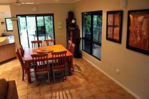 Shortstays Bush Escapes - Accommodation Gladstone 3