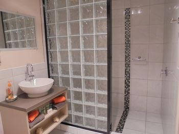 Goulds Country Guest House - Accommodation Gladstone 0