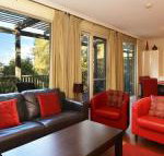 Villa Executive 2br Cypress Resort Condo located within Cypress Lakes Resort nothing is more central - Accommodation Gladstone