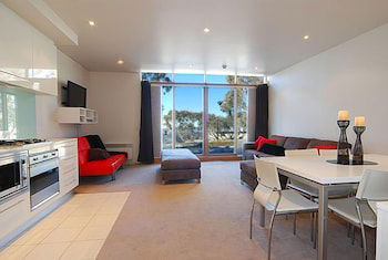 Moritz 9 - Accommodation Gladstone 1