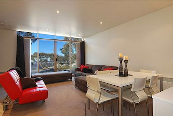 Moritz 9 - Accommodation Gladstone 2