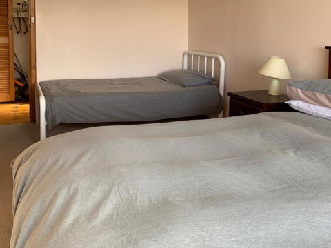 Longbeach House - Accommodation Gladstone 6