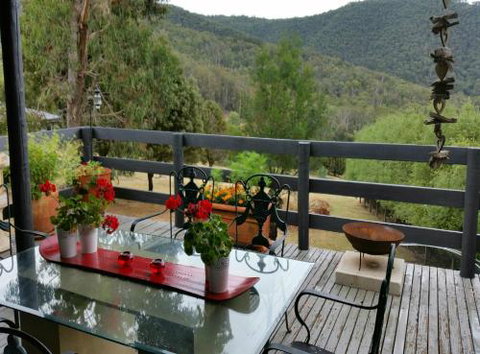 Alps Lodge - Accommodation Gladstone 6