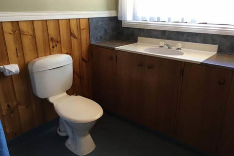 Kellraine Holiday Units - Accommodation Gladstone 4