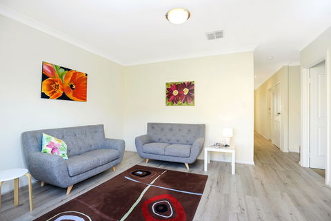 The Leafy Dragon - Accommodation Gladstone 4