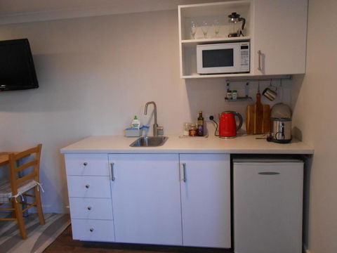 Lakeview - Accommodation Gladstone 3