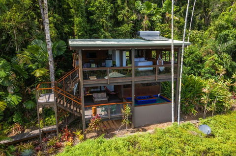 Daintree Holiday Homes La Vista - Accommodation Gladstone 2