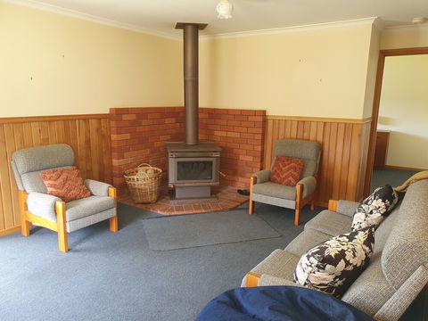 Lake Yalleena Nature Retreat - Accommodation Gladstone 3
