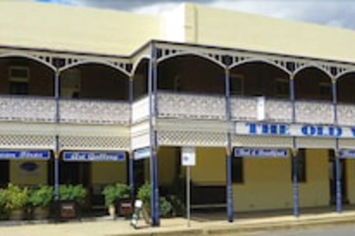 Moorbel NSW Accommodation Gladstone