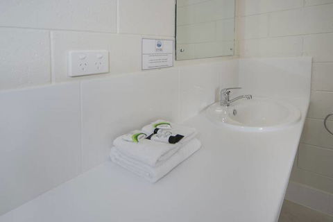Victor Harbor City Inn - Accommodation Gladstone 7