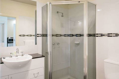 Fairways Resort - Accommodation Gladstone 4