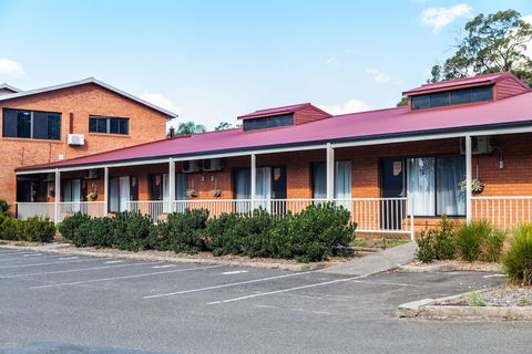 Nightcap At Archer Hotel - Accommodation Gladstone 1