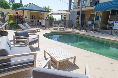 Beachside Holiday Apartments - Accommodation Gladstone 2