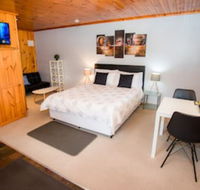 Seppelts View Cabins - Accommodation Gladstone