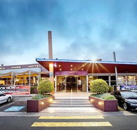 Nightcap at Sandown Park Hotel - Accommodation Gladstone