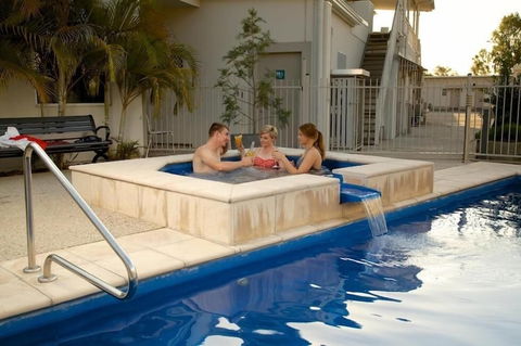 Route 66 Motor Inn - Accommodation Gladstone 4