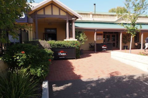 Dongara Hotel Motel - Accommodation Gladstone 0