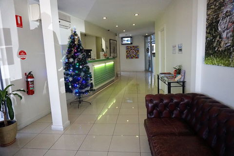 Jacksons Motor Inn - Accommodation Gladstone 1