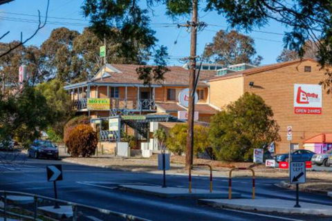 Aussie Settler Motel - Accommodation Gladstone 0