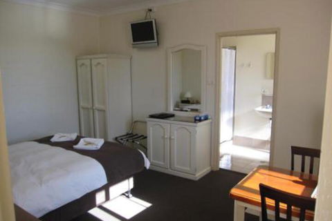 Aussie Settler Motel - Accommodation Gladstone 4