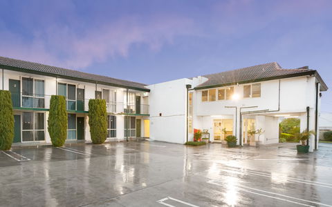 The Mulgrave Motel - Accommodation Gladstone 0