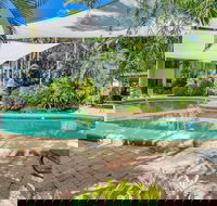 Beachfront Apartments on Trinity Beach - Accommodation Gladstone
