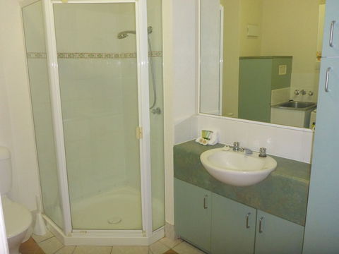 Palm Cove Tropic Apartments - Accommodation Gladstone 5