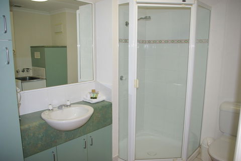 Palm Cove Tropic Apartments - Accommodation Gladstone 6