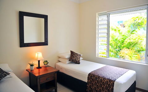 Verandahs - Accommodation Gladstone 3
