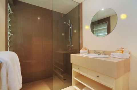 Verandahs - Accommodation Gladstone 2