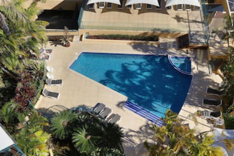 Peninsular Beachfront Resort - Accommodation Gladstone 0