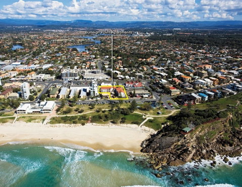 Burleigh Point Holiday Apartments - Accommodation Gladstone 0
