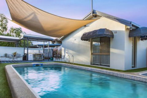 Townsville Holiday Apartments - Accommodation Gladstone 0