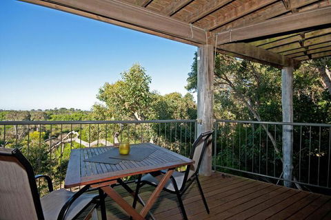 HideAway Haven - Accommodation Gladstone 5