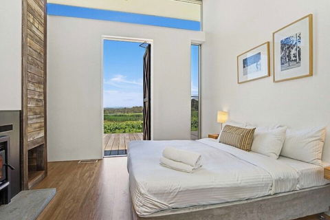 The Longhouse Suite 2 - Accommodation Gladstone 4