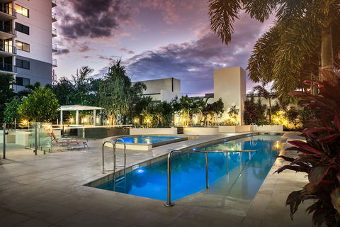 Monaco - Accommodation Gladstone 0