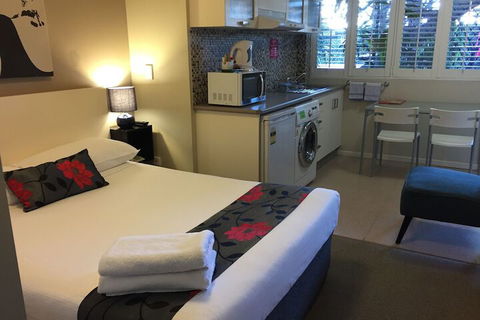 Brisbane Street Studios - Accommodation Gladstone 3